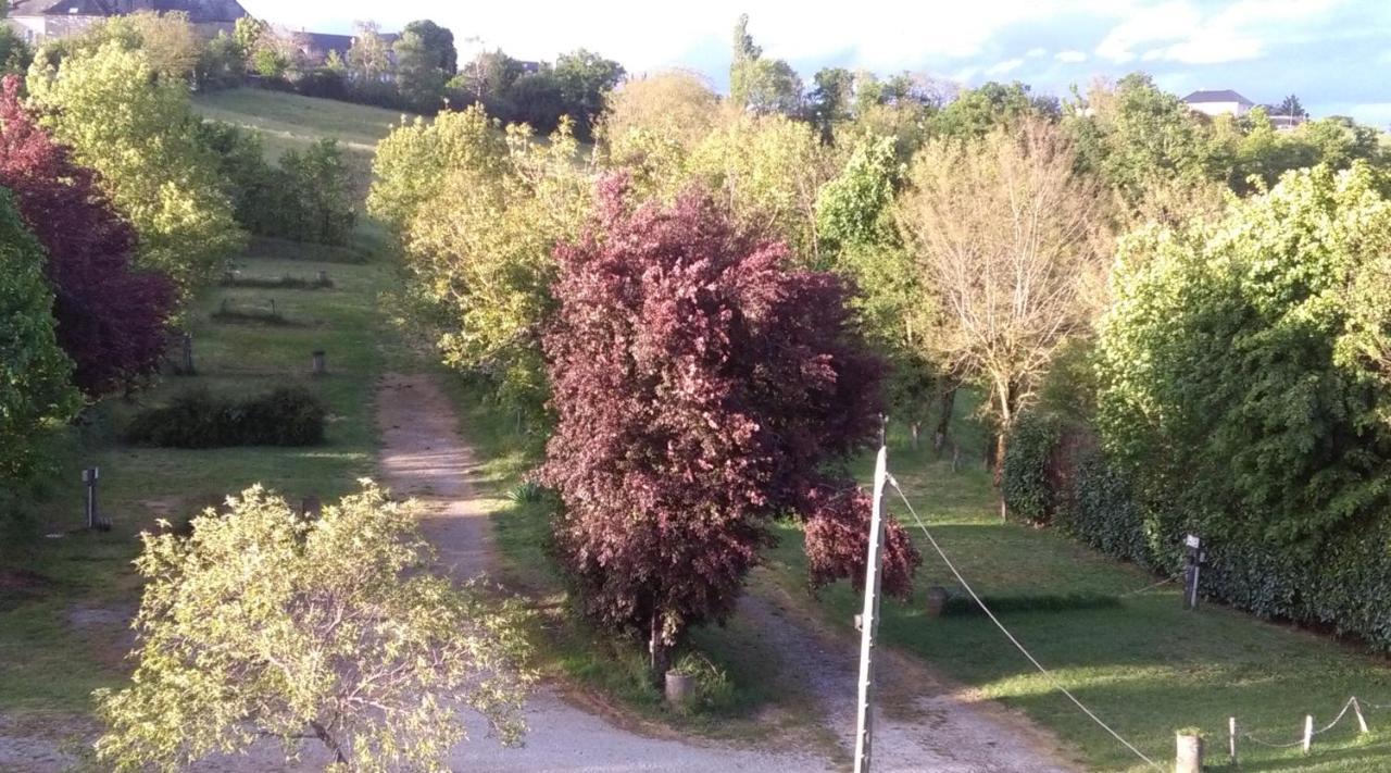 A L'Etape De La Ferme Bed & Breakfast Noailles  ภายนอก รูปภาพ