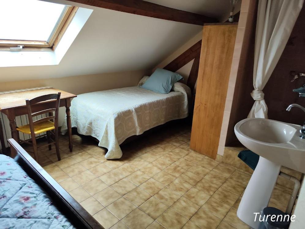 A L'Etape De La Ferme Bed & Breakfast Noailles  ภายนอก รูปภาพ